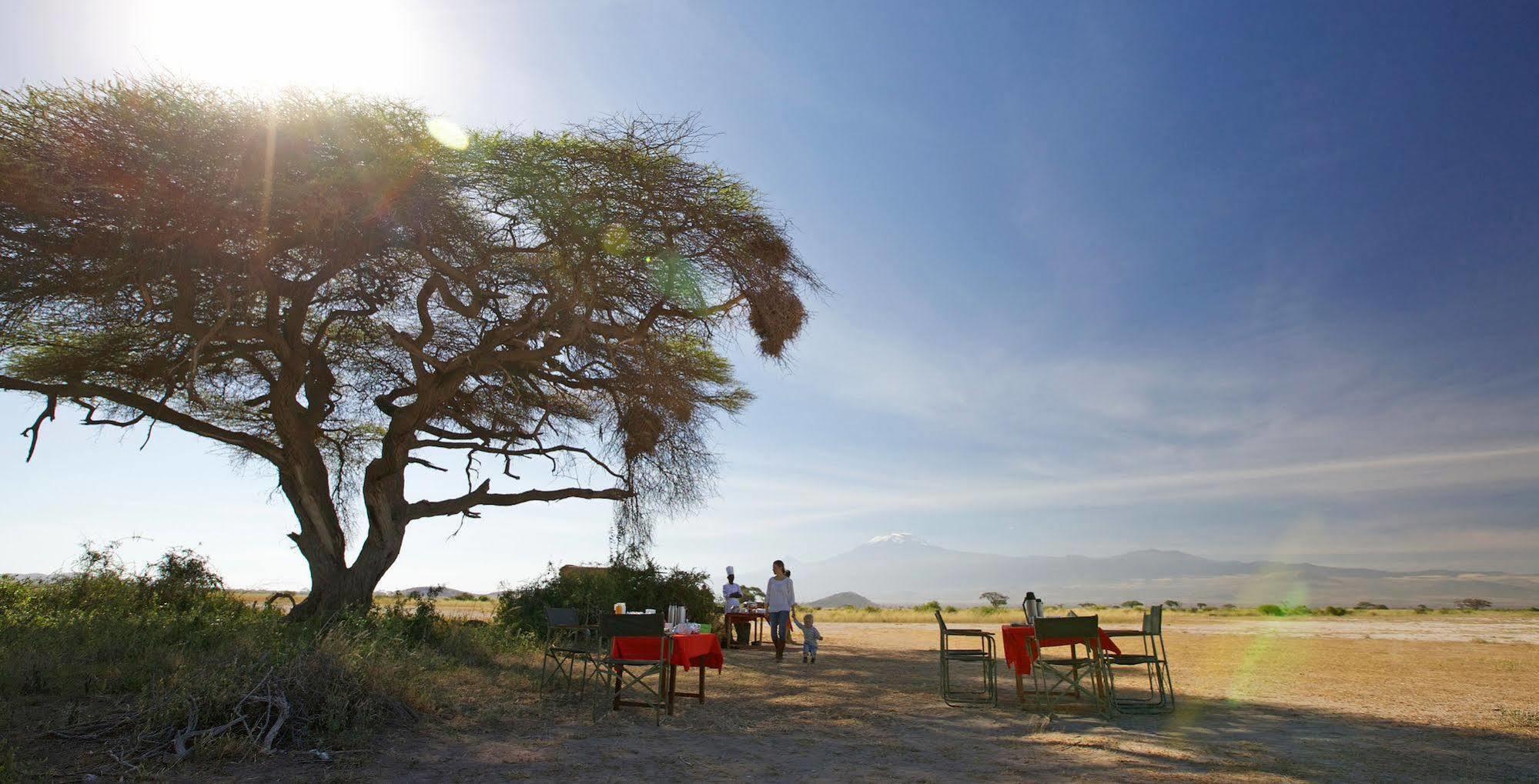 ホテル Elewana Tortilis Camp アンボセリ エクステリア 写真