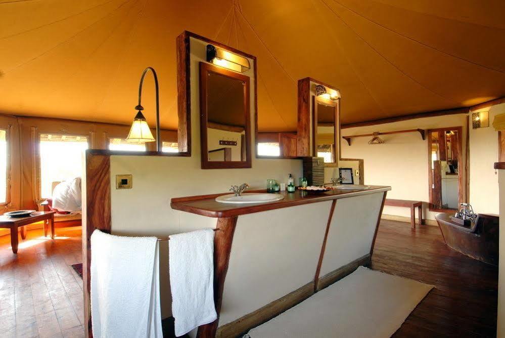 ホテル Elewana Tortilis Camp アンボセリ エクステリア 写真
