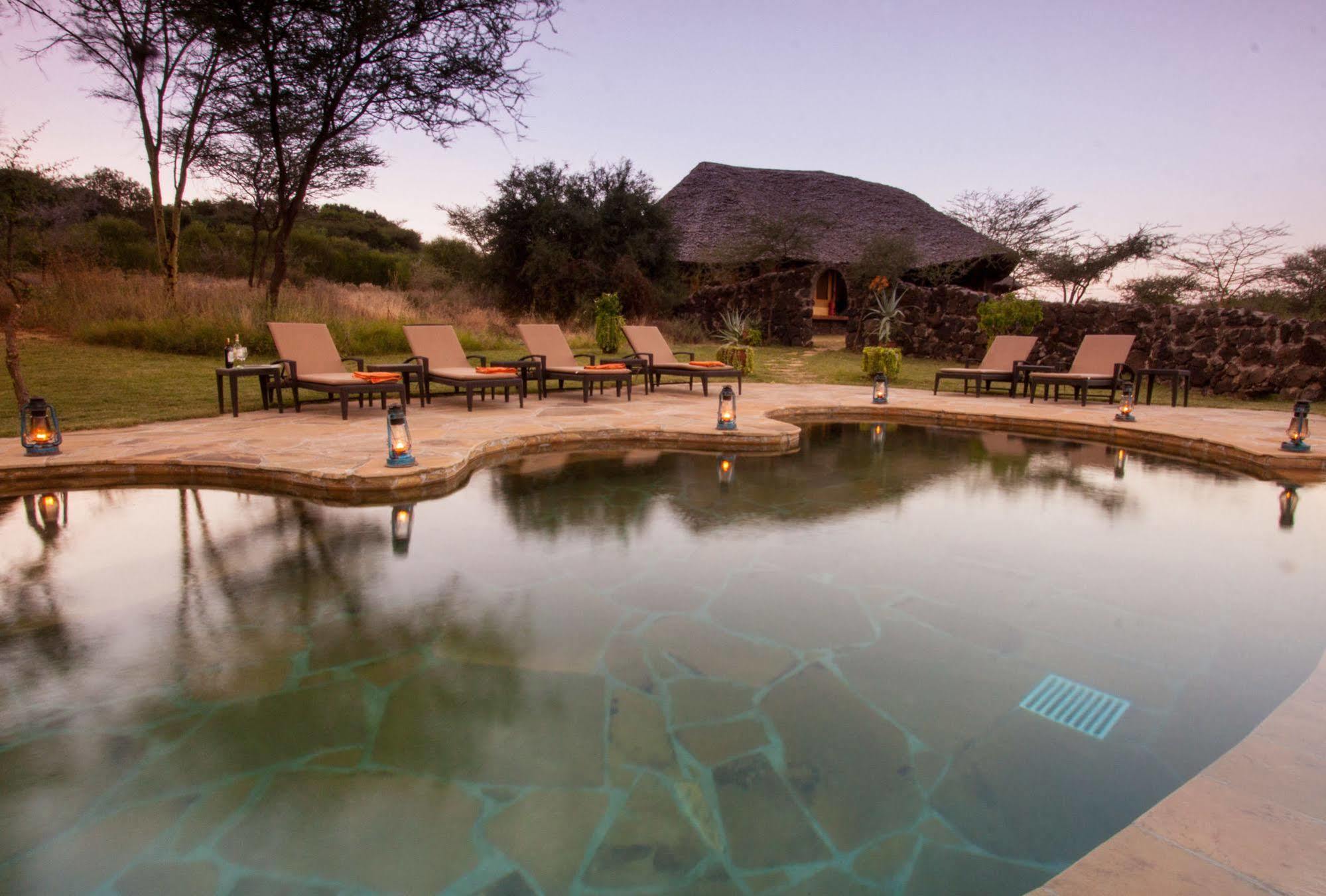 ホテル Elewana Tortilis Camp アンボセリ エクステリア 写真