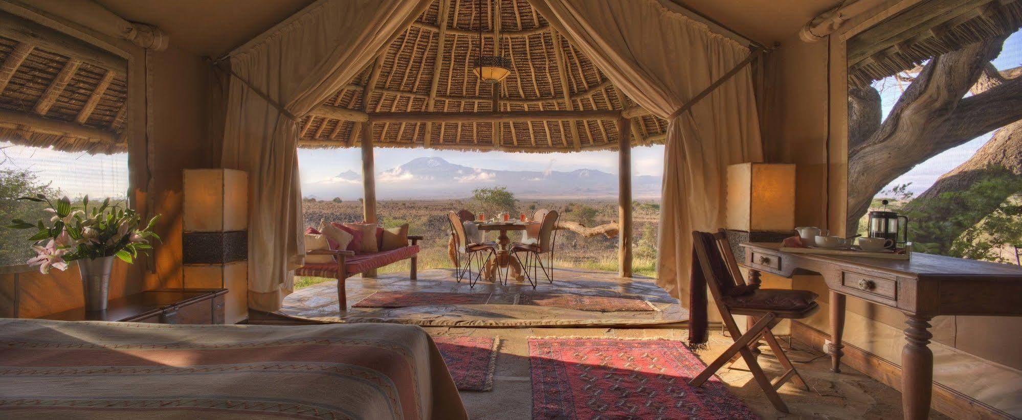 ホテル Elewana Tortilis Camp アンボセリ エクステリア 写真