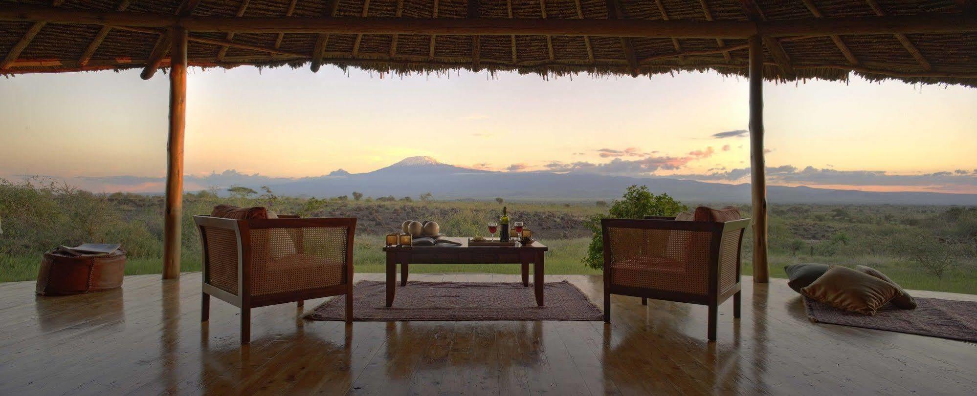 ホテル Elewana Tortilis Camp アンボセリ エクステリア 写真
